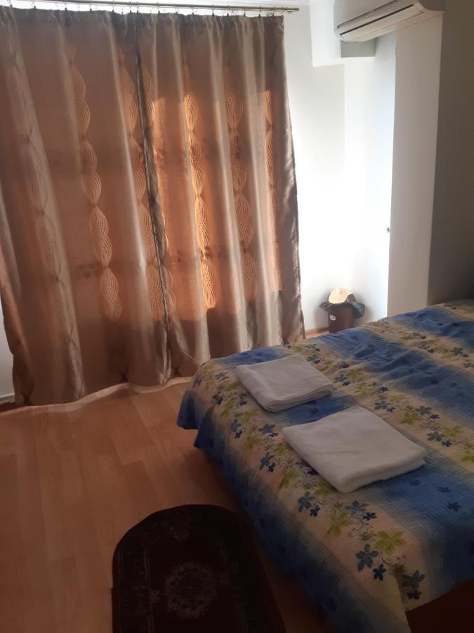 Lucian Studio Apartment Букурещ Екстериор снимка