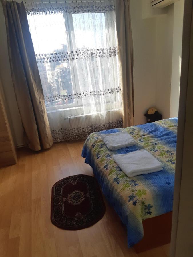 Lucian Studio Apartment Букурещ Екстериор снимка