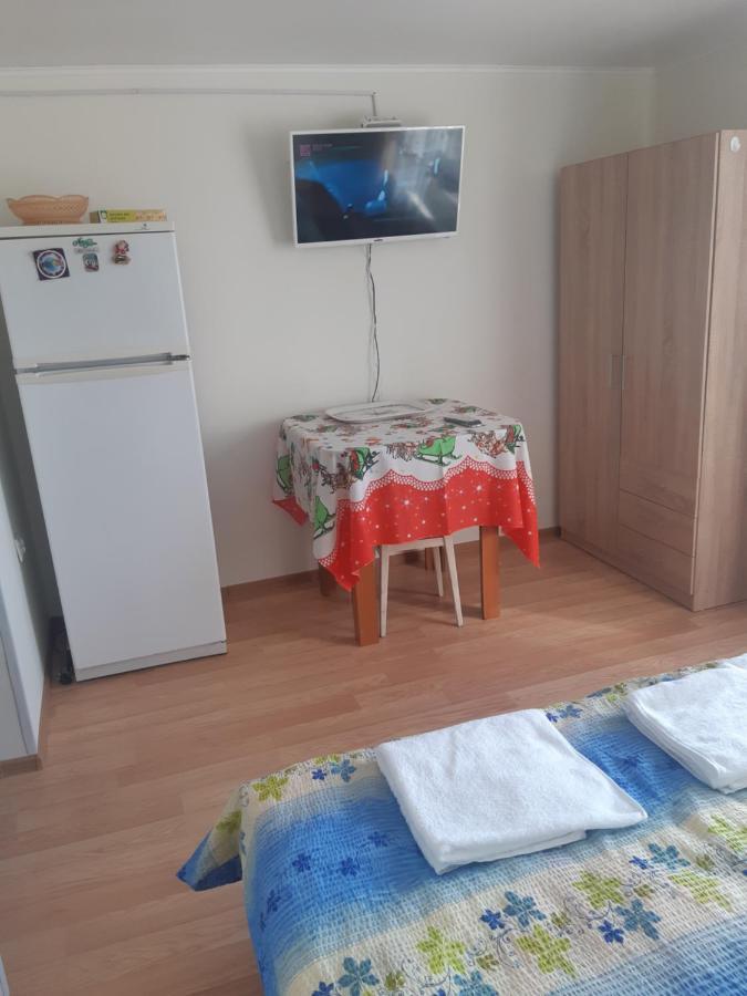 Lucian Studio Apartment Букурещ Екстериор снимка